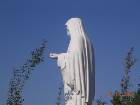 Statua della Madonna sul monte Podbrdo